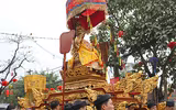 Trai làng Triều Khúc lẳng lơ với 